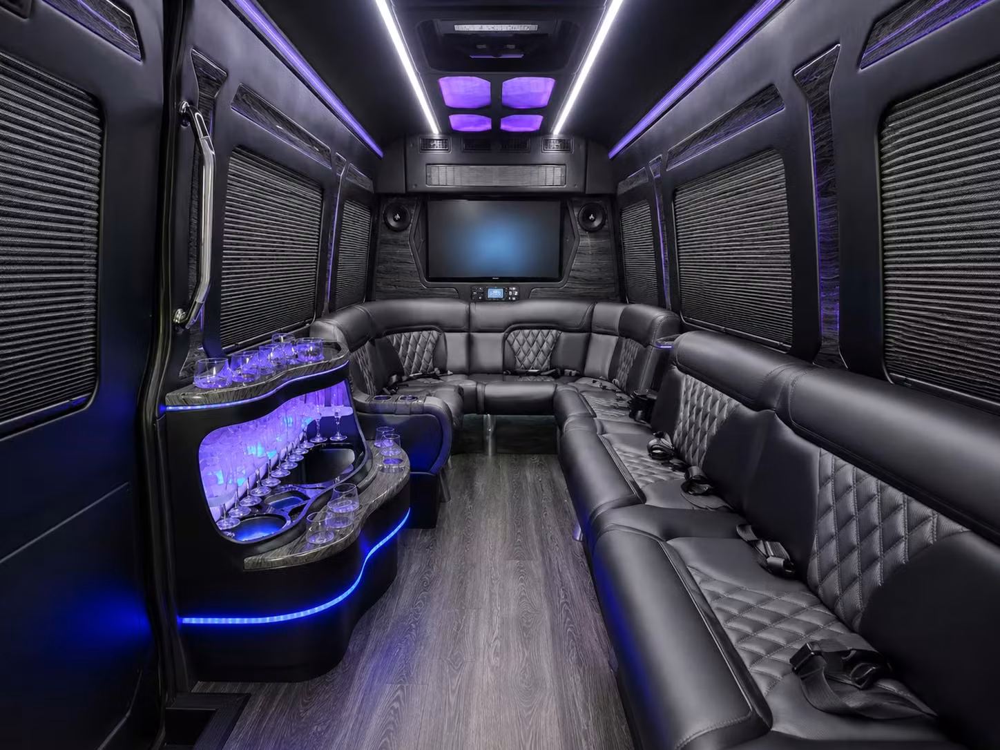 bus rentals for manchester proms homecomings