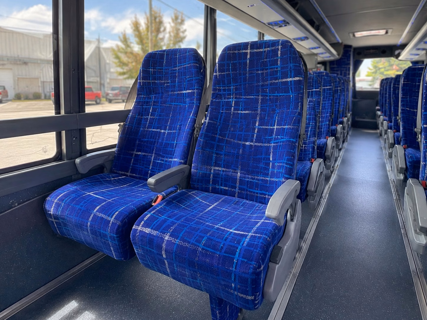 manchester charter bus